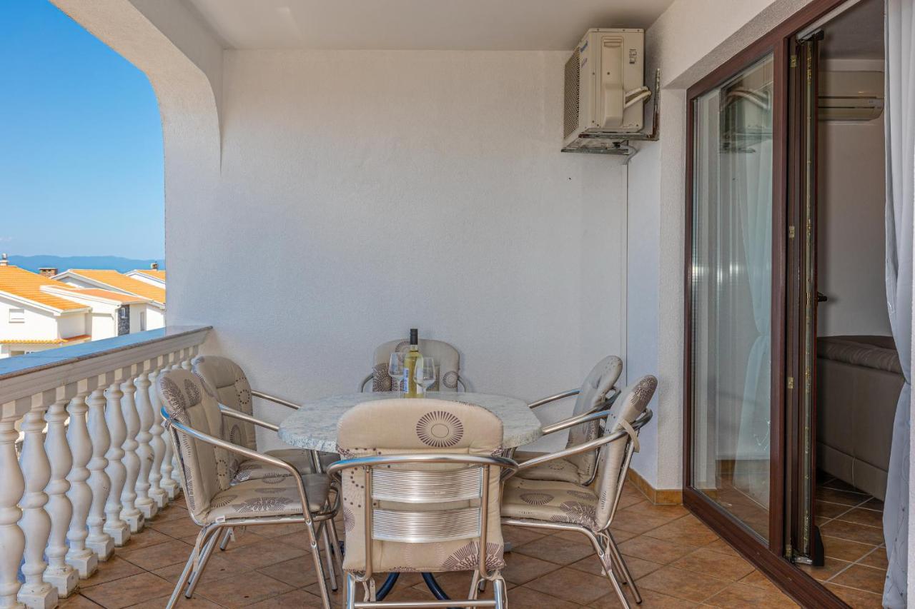 Apartments Lacic 2 Crikvenica Extérieur photo