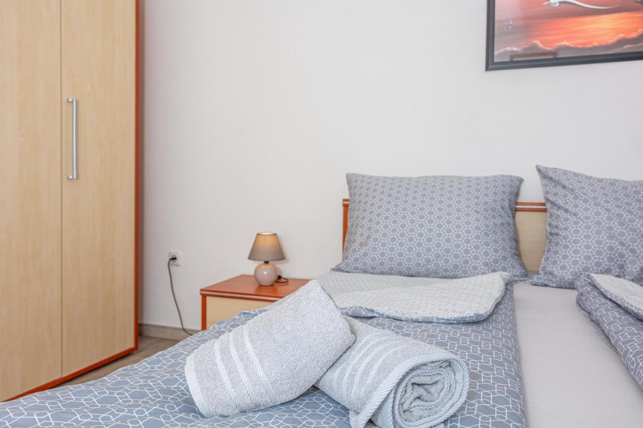 Apartments Lacic 2 Crikvenica Extérieur photo