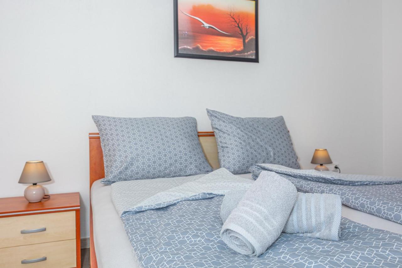 Apartments Lacic 2 Crikvenica Extérieur photo